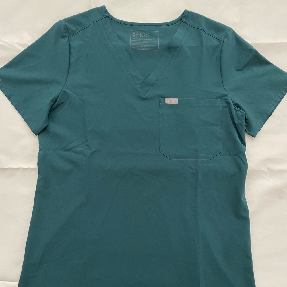 NWOT Figs Catarina One-Pocket Women’s Small
